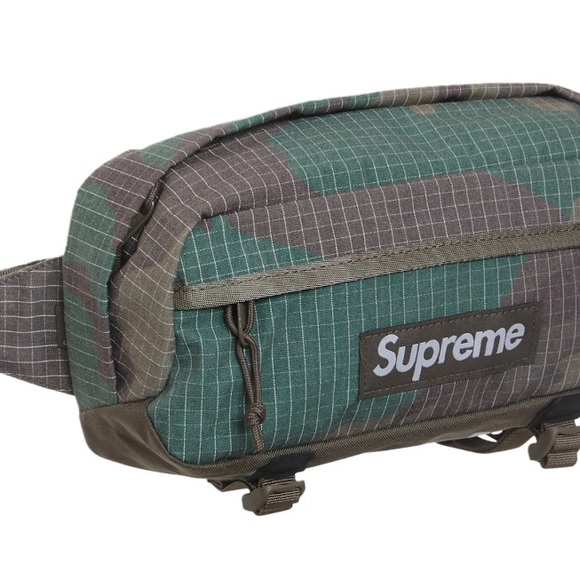 Supreme Waist Bag Woodland Camo SS24 - Picture 2 of 6